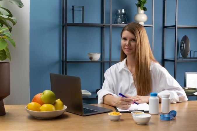 Hábitos no Trabalho que Ajudam a Emagrecer
