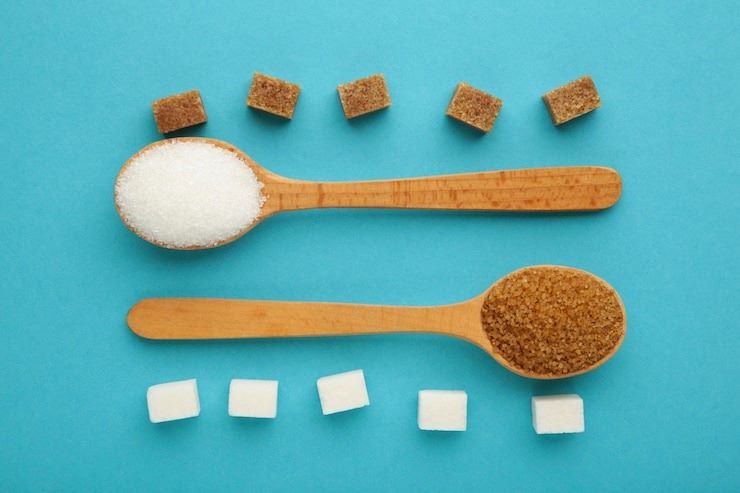 Açúcar de Coco vs. Açúcar de Cana. Ambos o açúcar de coco e o açúcar de cana têm seus prós e contras. Saiba mais em nosso site