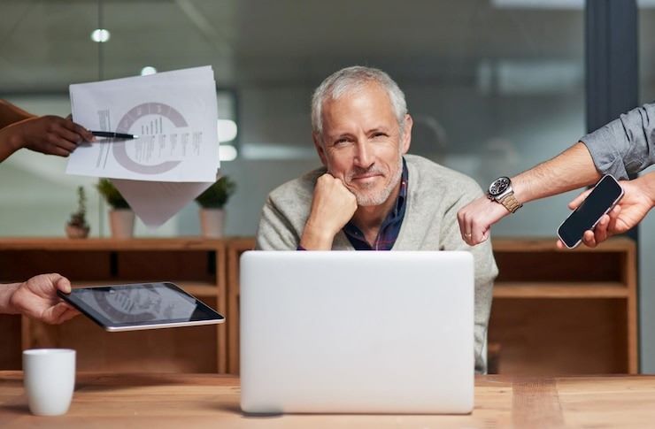 Como o Preconceito Etário Prejudica a Inserção dos 50+. Combater o etarismo é essencial para criar um mercado de trabalho mais justo