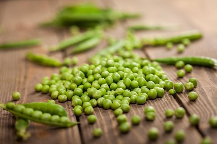 9 Razões para Incluir Ervilhas na Dieta. Exploramos aqui todos os benefícios detalhados de incluir ervilhas na alimentação