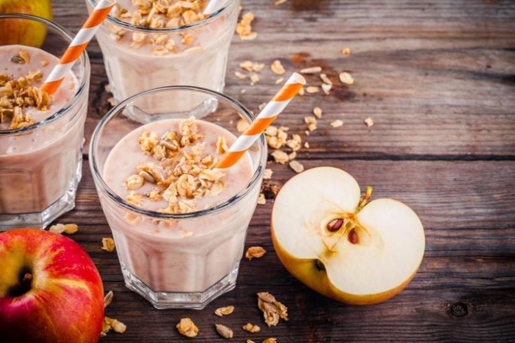Benefícios de Consumir Vitamina de Aveia. Esta combinação oferece uma refeição saborosa, mas também é rica em nutrientes essenciais