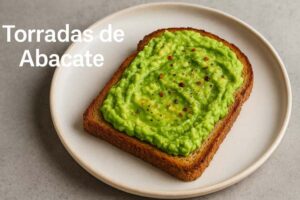 Torradas de Abacate: Benefícios, Receitas Criativas, e Como Incluir Esse Clássico Saudável na Alimentação Diária
