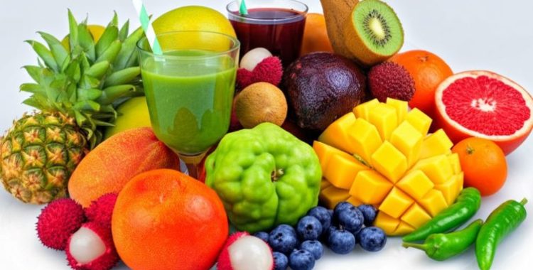 10 Super Alimentos Ricos em Vitamina C (Além da Laranja!) Para Impulsionar Sua Imunidade 🍊🍋🥝. Saiba mais acessando nosso site