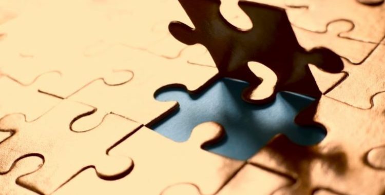 A Vida é um Quebra-Cabeça Faltando Peças. A vida, em sua complexidade infinita, muitas vezes se assemelha a um quebra-cabeça incompleto.