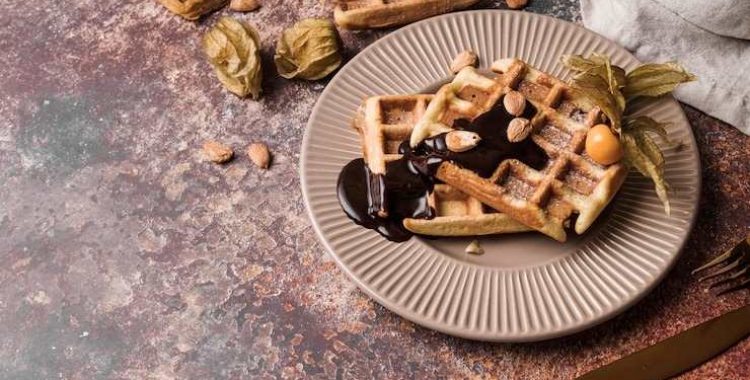 Os waffles resultantes são deliciosos, crocantes por fora e macios por dentro.